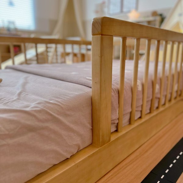 Andre Floorbed